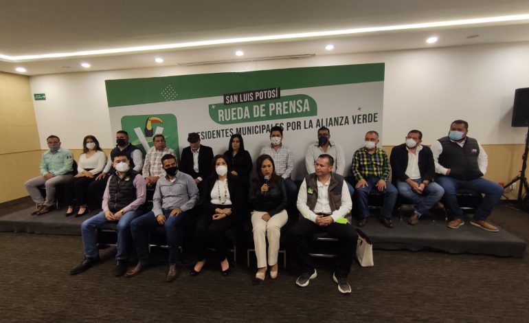  Migran 11 alcaldes de SLP al Partido Verde