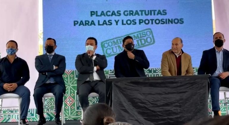  Arranca entrega de placas gratuitas en SLP