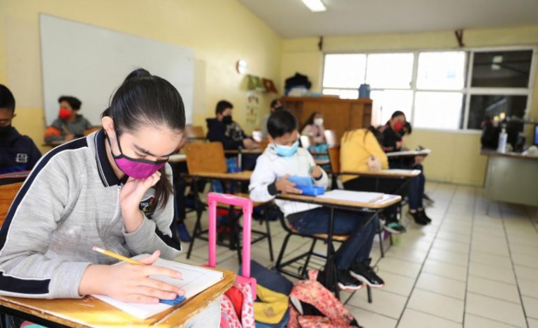  Hasta no estar vacunados menores no deben regresar a las aulas: diputada