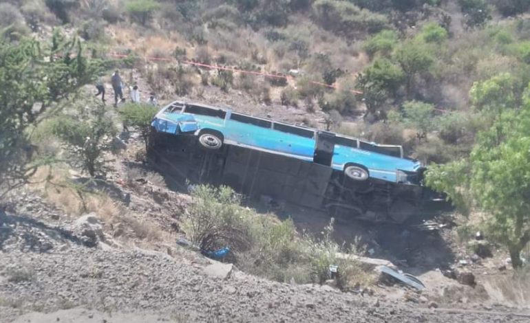  Accidente en Milpillas dejó seis personas migrantes fallecidas