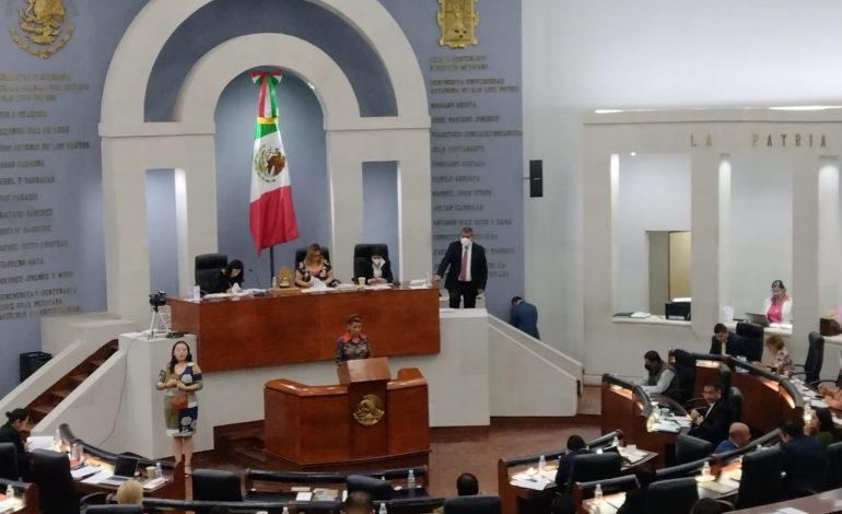  Aprueba Congreso Comisión de atención a periodistas