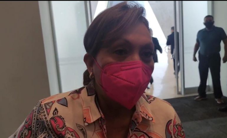  Leonor Noyola pide apoyo en seguridad a Gallardo