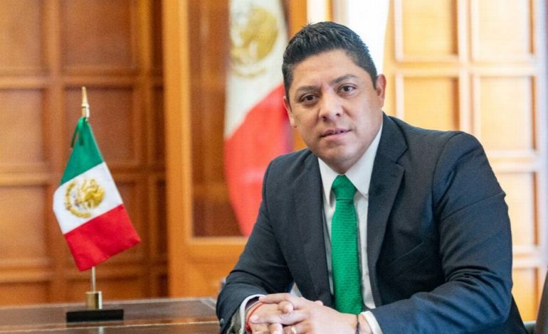  Gobierno otorgó contratos por 21 mdp a empresa vinculada con Gallardo