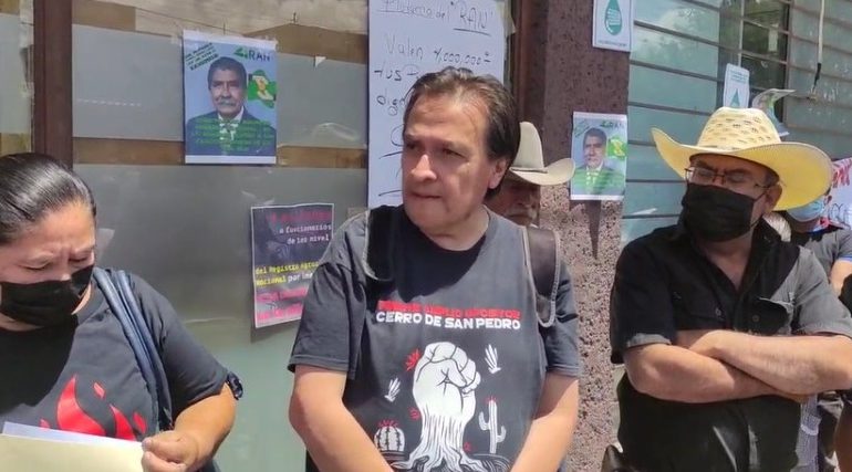  Ejidatarios de la Pila protestan ante asamblea irregular para venta de sus tierras