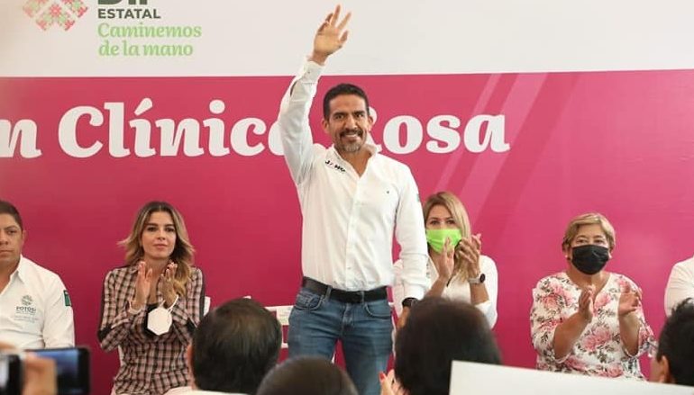 Instalan Unidad Rosa de Salud en propiedad de Jano Segovia