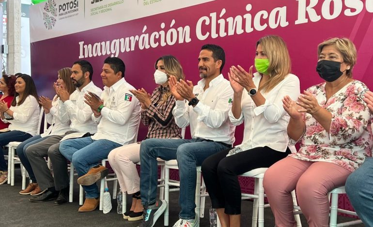  Gobierno arranca programa de clínica y tarjeta rosa en Matehuala