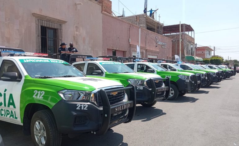  En la opacidad total entregan 40 nuevas patrullas a Soledad