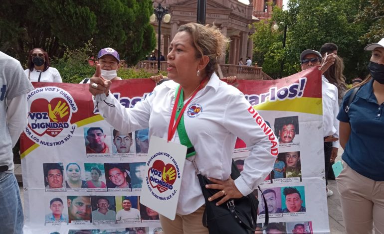  Familias de desaparecidos protestan por irregularidades en la Comisión de Búsqueda