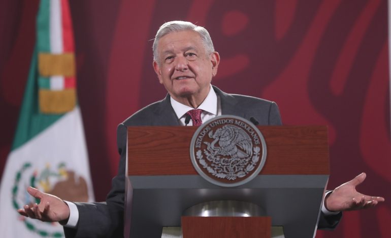  AMLO ofrece renunciar si le comprueban nexos con narcotráfico