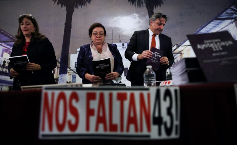  Desestiman mensajes de WhatsApp como pruebas en caso Ayotzinapa