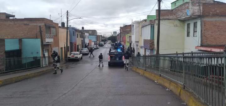  Hallan un cadáver embolsado en el Río Españita