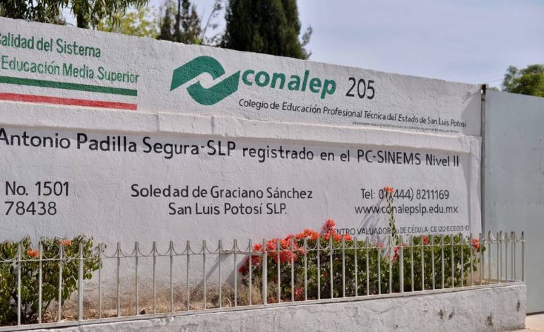  Achacan al gobierno federal impago a trabajadores de Conalep en SLP