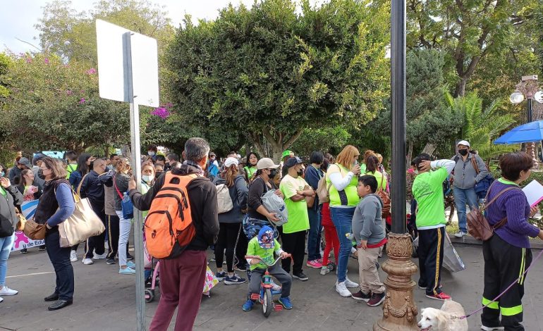  Marchan para conmemorar el Día Internacional de las Personas con Discapacidad