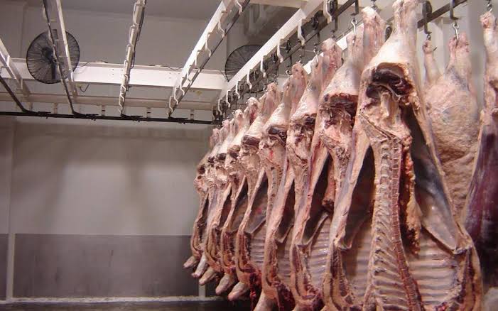  Coepris suspendió 20 negocios de venta de carne al reprobar verificación sanitaria
