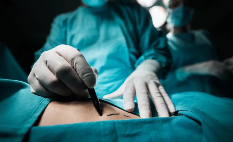  Buscan endurecer regulación para la práctica de cirugías estéticas en SLP