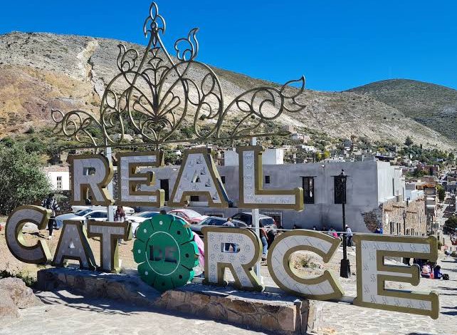  Necesario, reordenamiento comercial y rutas alternas de acceso en Real de Catorce