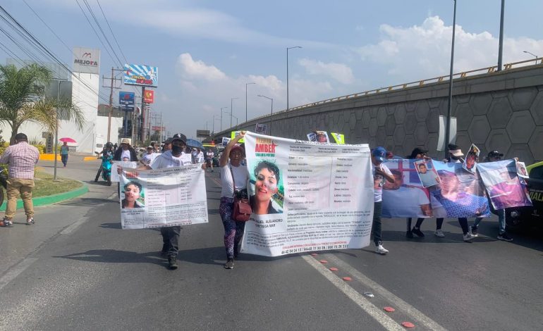  Familias marchan y piden al Gobierno de SLP buscar a sus desaparecidos