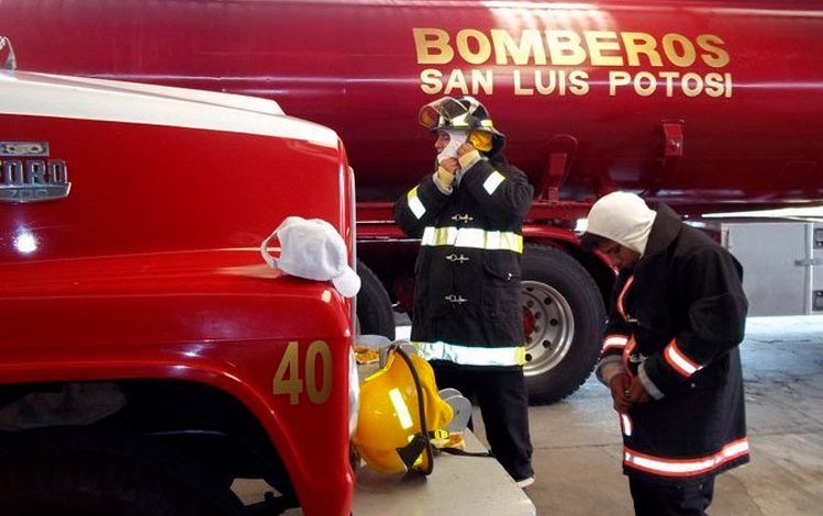  Gallardo niega adeudo con los bomberos