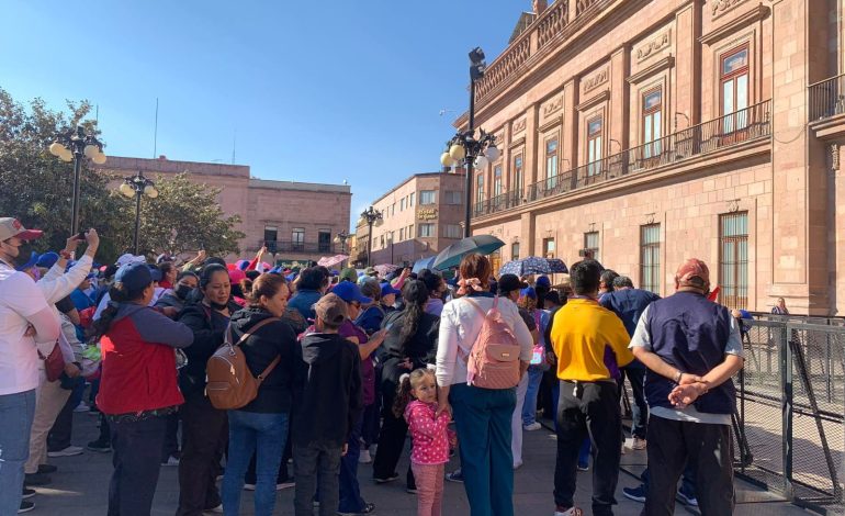  (VIDEO ) Trabajadores del Hospital Central exigen insumos y recursos al Gobierno de SLP