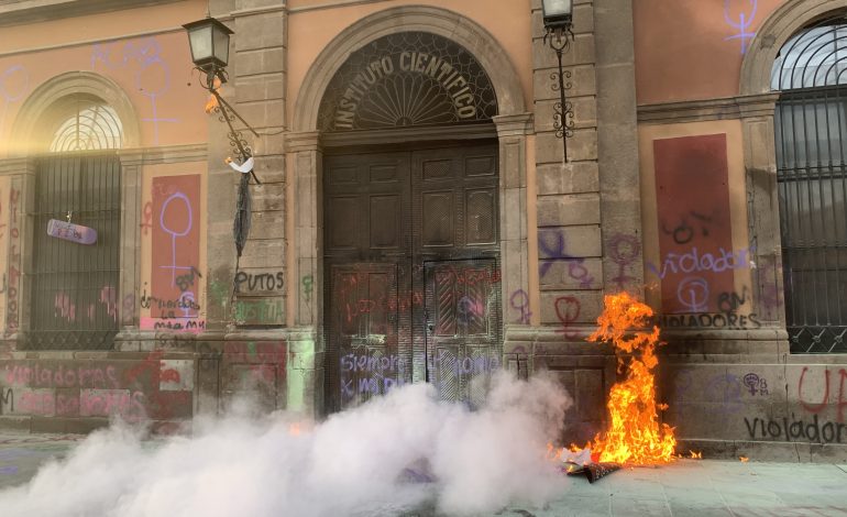  Recibe CEDH queja por uso de químicos en la UASLP y Palacio de Gobierno el 8M