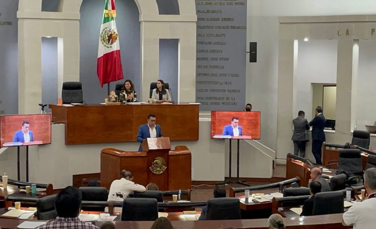  Cuauhtli Badillo retira iniciativa sobre rendición de cuentas en pensiones alimenticias