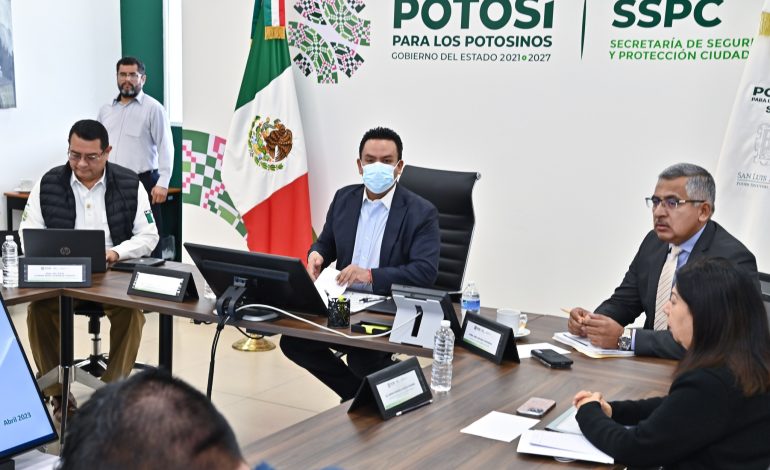  Policías municipales “no pueden ir por la vida echándose porras”: Torres Sánchez