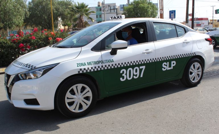  Criterio para el reparto de concesiones en SLP discrimina a las taxistas: abogado
