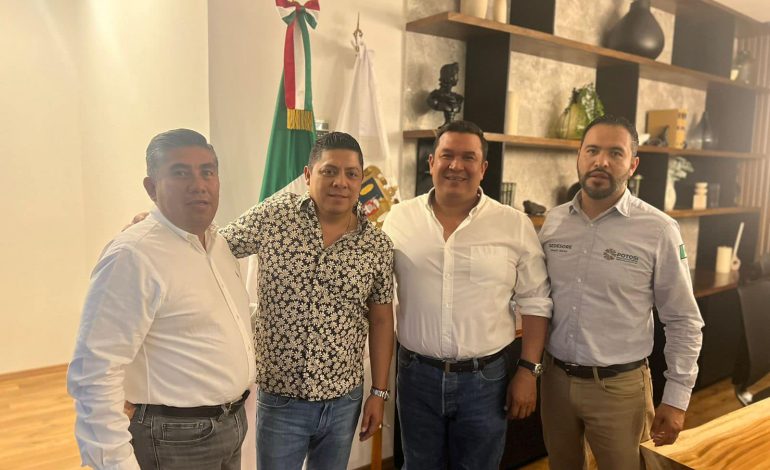 “Premian” al alcalde de Rioverde por afiliarse al PVEM