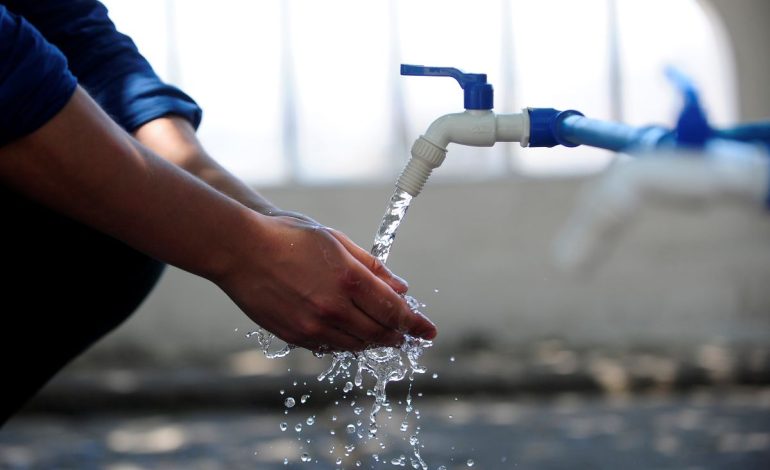  Con pláticas, especialistas informan a la población sobre crisis del agua en SLP