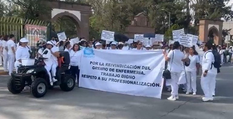  Enfermeras exigen mejora salarial y reconocimiento profesional en SLP