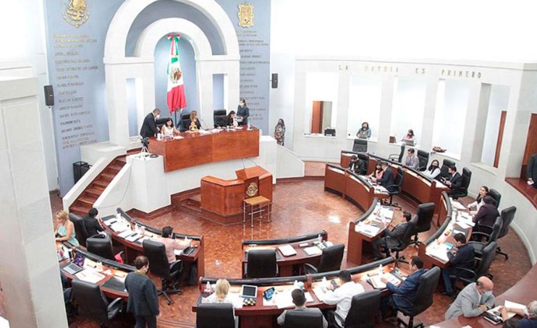  14 asesores, en capacitación y a prueba en el Congreso de San Luis Potosí