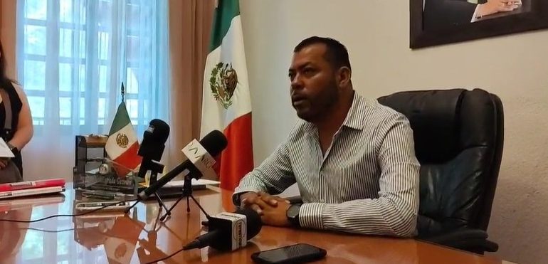  Alcalde de Matehuala acusa a Jano Segovia de vincularlo con el crimen organizado