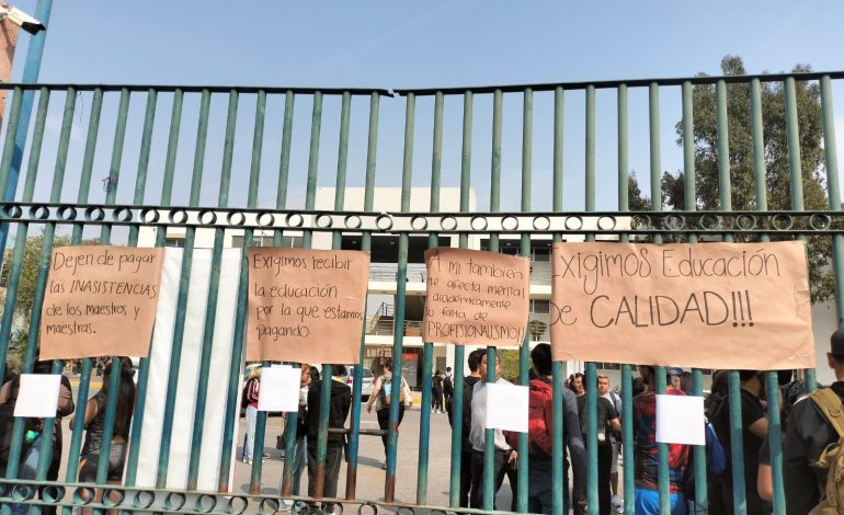  Estudiantes de Psicología denuncian a docentes acosadores y faltistas en la UASLP