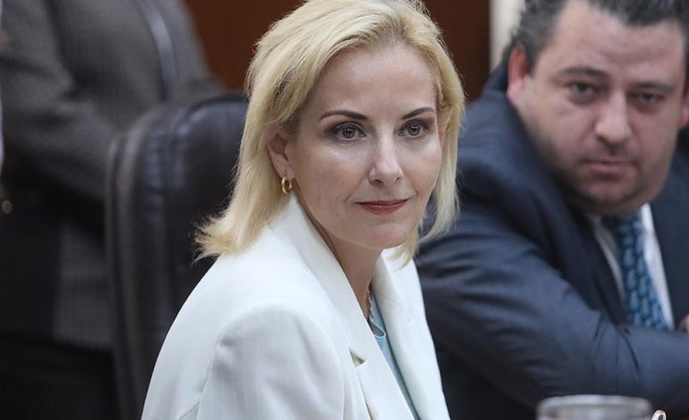  Legisladores deberán justificar sus faltas a las sesiones plenarias: diputada