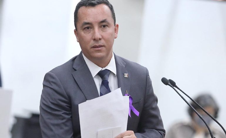  Torrescano impugna convocatoria para renovar dirigencia del PRI en SLP