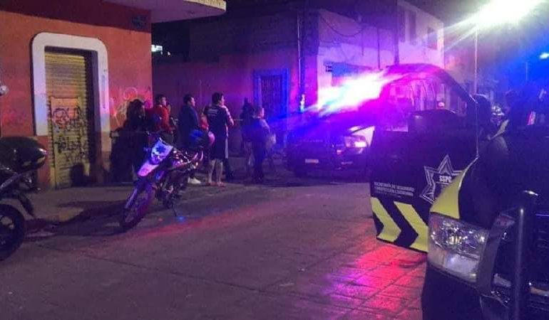  (VIDEO) 2 muertos y varios heridos por tiroteo en Barrio de Tlaxcala