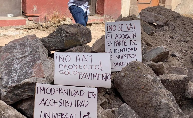  Vecinos de San Miguelito piden obras coordinadas con CFE e Interapas