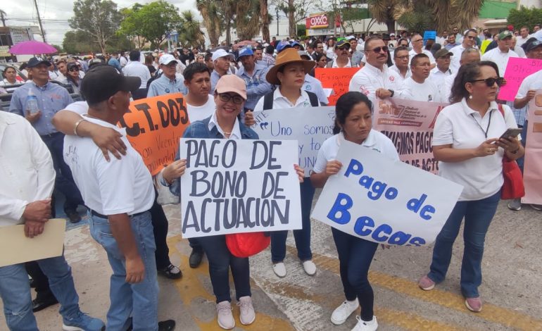  Gobierno de SLP no ha pagado bonos de profesores sindicalizados