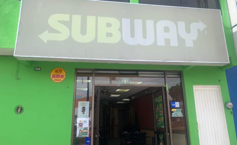  STyPS investiga agresión a joven empleado en Subway SLP