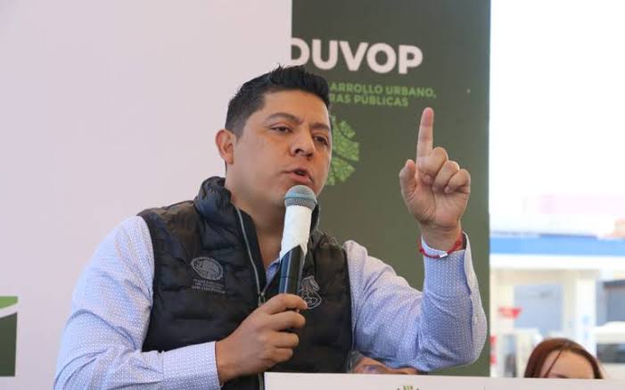  Gallardo se le adelantó al Ceepac y anunció el resultado del plebiscito