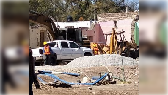  Sigue construcción de gasolinera en Santa María del Río con permiso vencido