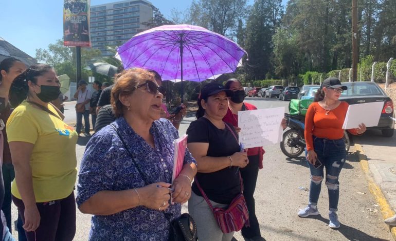 Residentes de María Cecilia protestan por no recibir agua ni en pipas