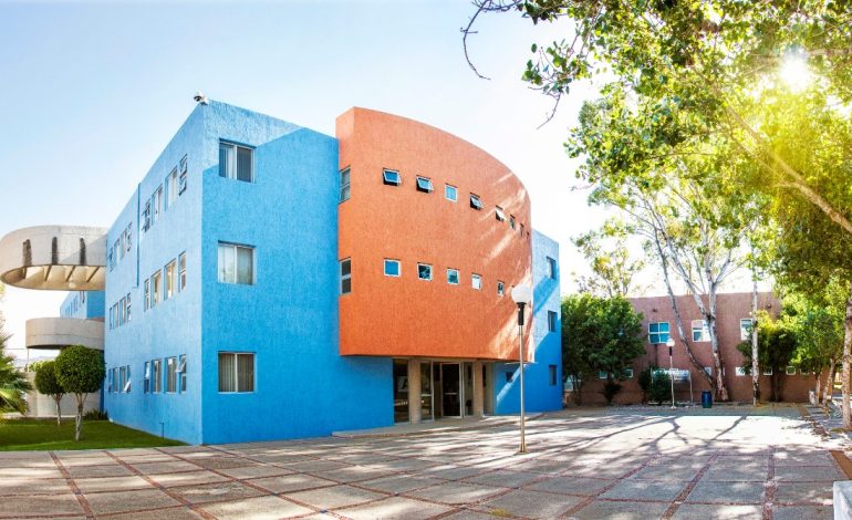  Facultad de la UASLP a clases virtuales por escasez de agua