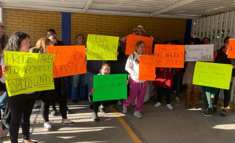  (VIDEO) Padres de familia acusan violencia y desvío de recursos en Primaria Tipo 21 de Agosto