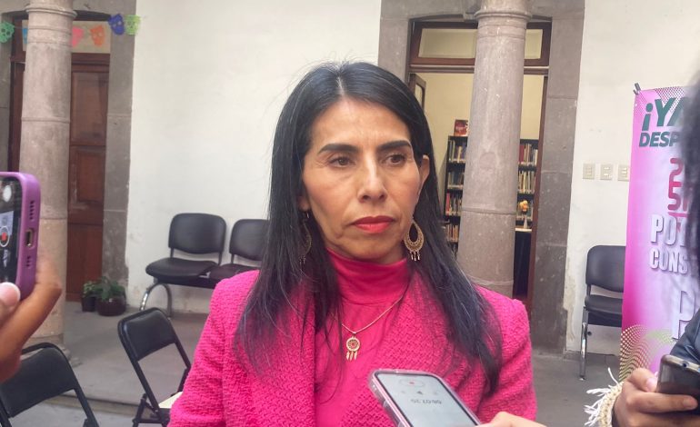  Gloria Serrato niega irregularidades en el IMES