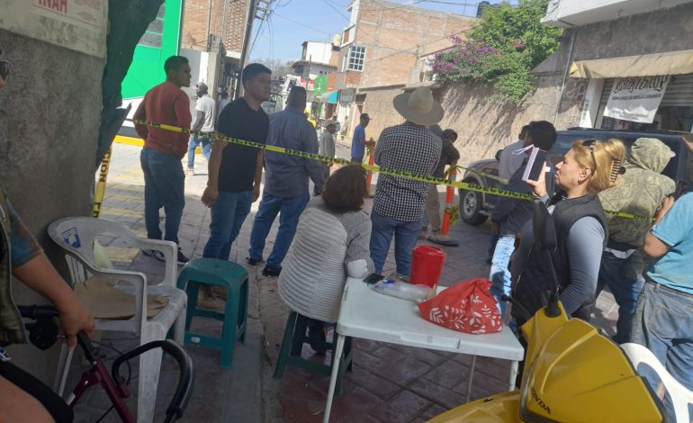  (VIDEO) Agreden a opositores de gasolinera en Santa María del Río