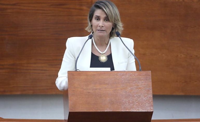  Martínez Lárraga busca ser diputada federal por el PRD