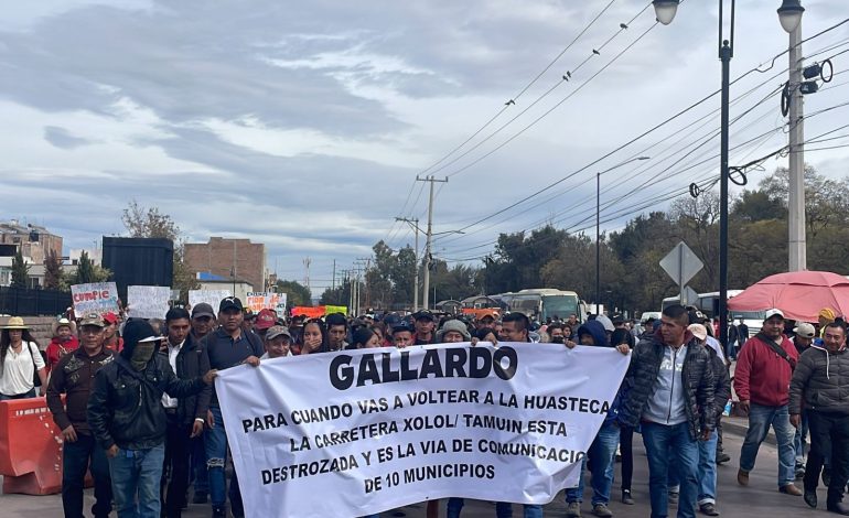  Habitantes de la Huasteca reclaman abusos al Gobierno de SLP