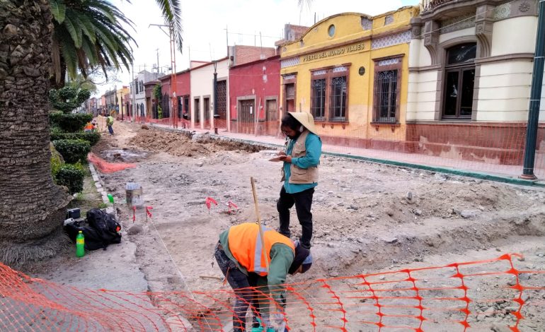  Vestigios hallados en la Calzada de Guadalupe serán encapsulados y separados del adoquín