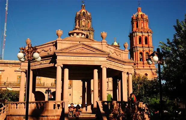  Quiosco de Plaza de Armas es funcional y seguro: Galindo